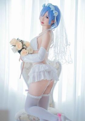 韩剧女朋友的妈妈_青苹果乐园免费高清观看